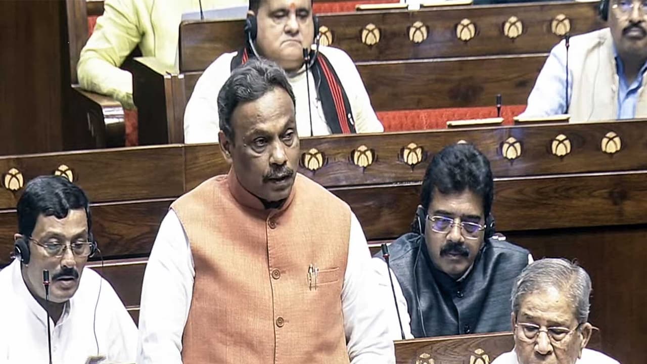 उत्तर प्रदेश निवडणुकीसाठी विनोद तावडे यांची भाजपकडून प्रभारी म्हणून नियुक्ती
