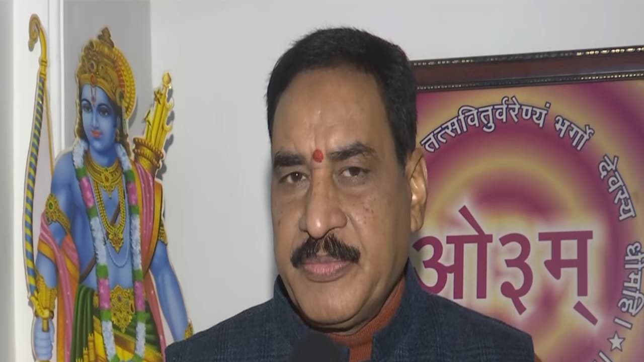 VHP slams Bangladesh as Hindu leader Ramesh Chandra Sen dies in jail