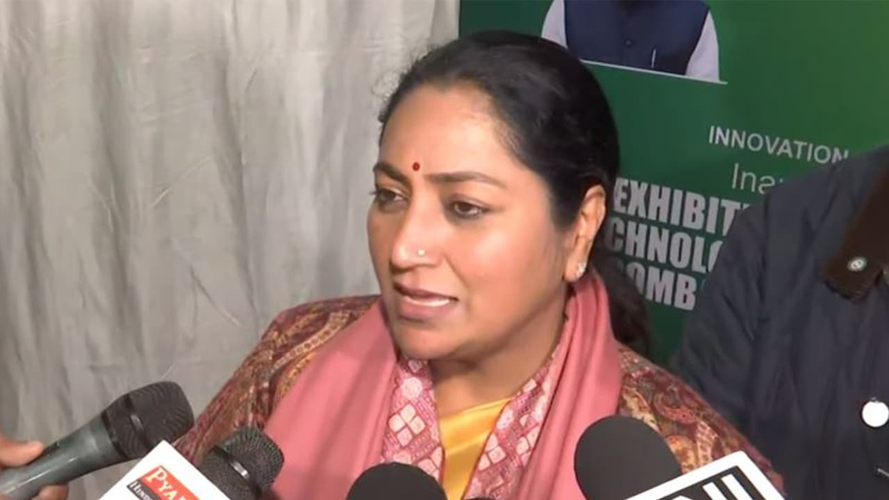 Pollution a challenge, not political issue says CM; Delhi AQI 'very poor'