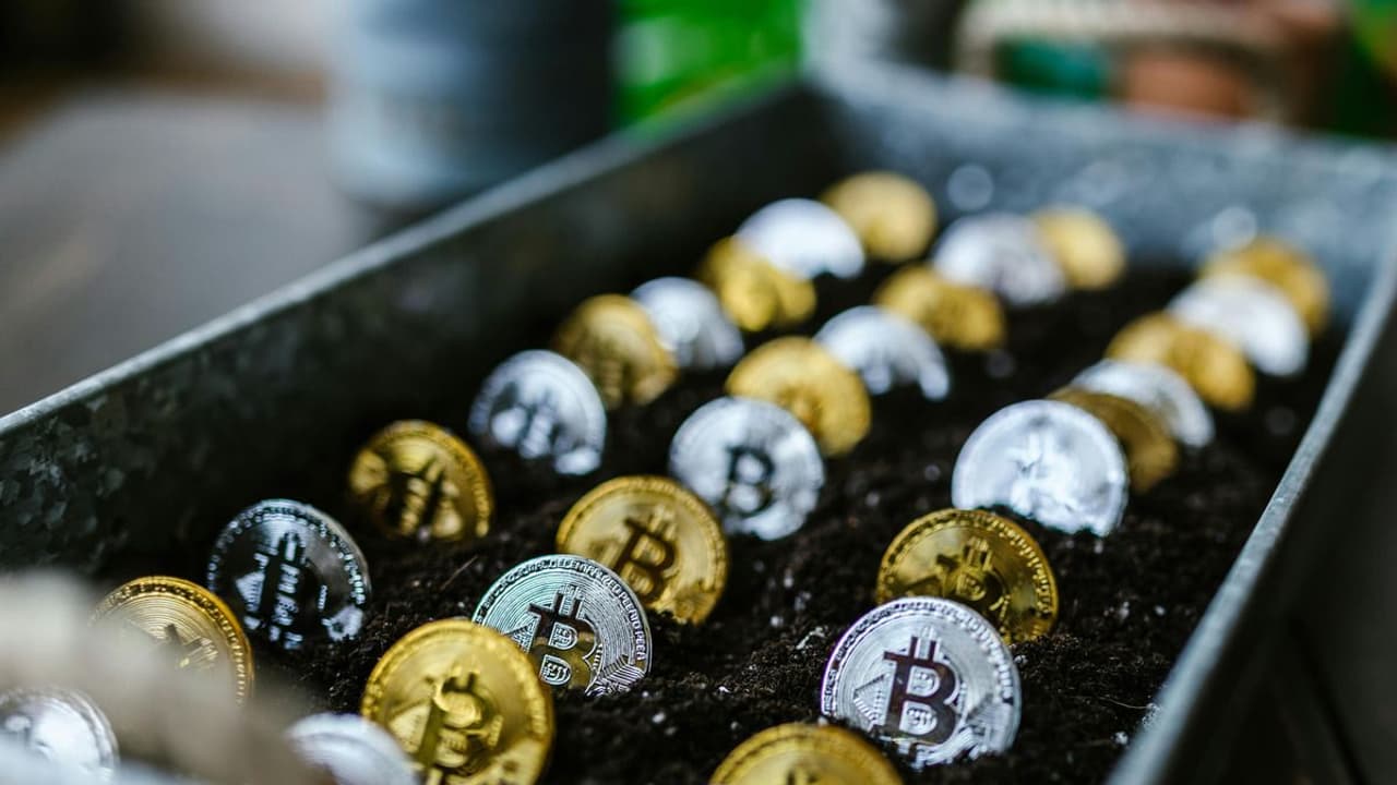 KULR Technology Tumbles On MicroStrategy-Like Bitcoin Play: Retail Awaits  Clearer Roadmap | Asianet Newsable