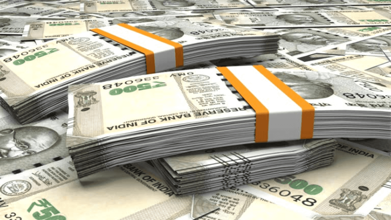 How to withdraw large amounts from saving account? Follow these tips for seamless transactions
