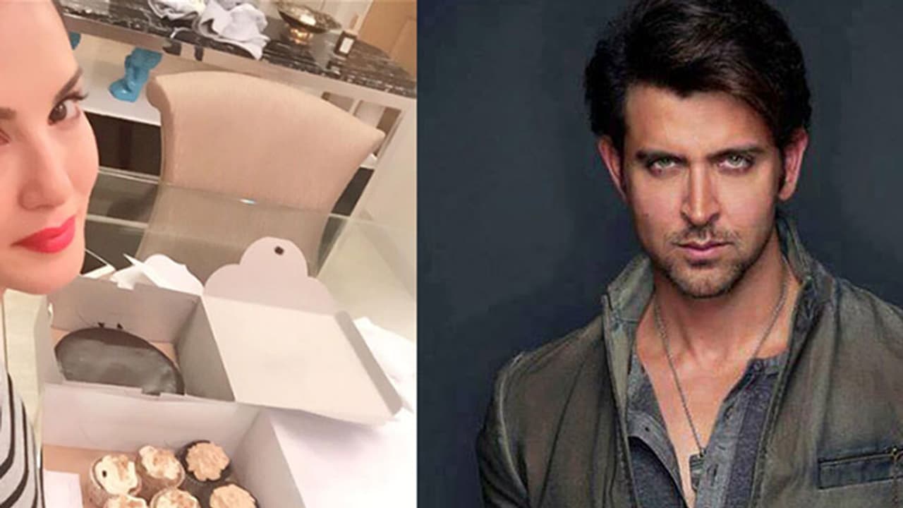 Hrithik Roshan sends cupcakes to Sunny Leone Hrithik Roshan sends cupcakes to Sunny Leone