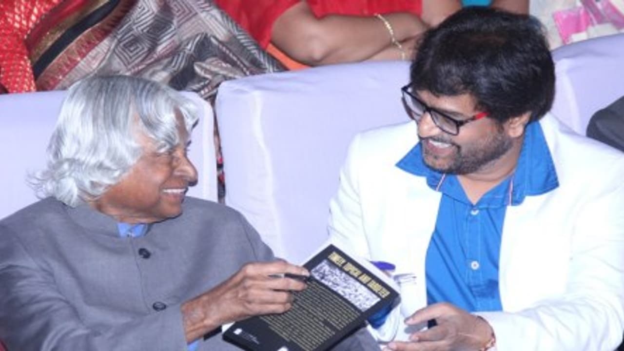 ”உண்மையான பிக்பாஸ் அப்துல்கலாம் தான்...” நடிகர் விவேக் புகழாரம்...! ”உண்மையான பிக்பாஸ் அப்துல்கலாம் தான்...” நடிகர் விவேக் புகழாரம்...!