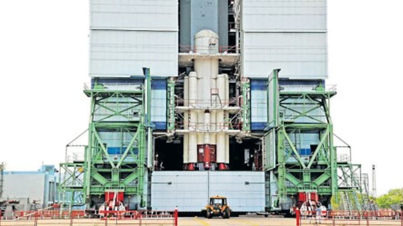 பூமியைக் கண்காணிக்கும் கார்ட்டோசாட்– 2இ ராக்கெட் நாளை விண்ணில் ஏவப்படுகிறது.. கவுண்ட்டவுன் தொடங்கியது… பூமியைக் கண்காணிக்கும் கார்ட்டோசாட்– 2இ ராக்கெட் நாளை விண்ணில் ஏவப்படுகிறது.. கவுண்ட்டவுன் தொடங்கியது…