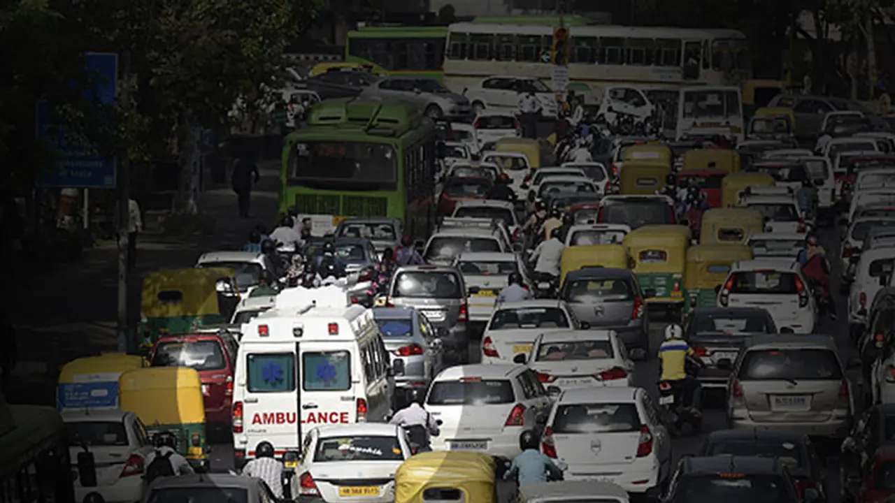 New victims of Bengaluru’s traffic jams: Patients in ambulances New victims of Bengaluru’s traffic jams: Patients in ambulances