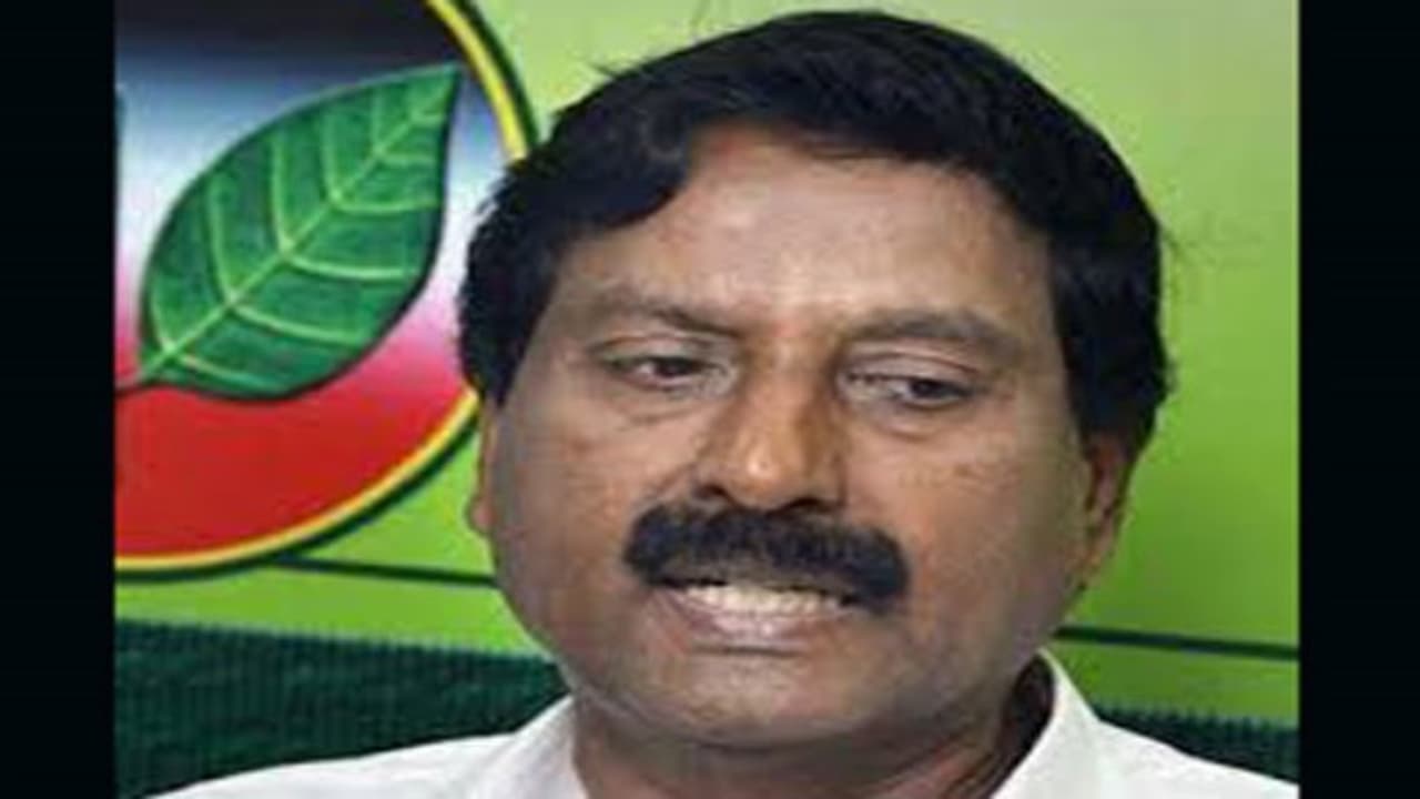 ஜெ மரணம் குறித்து பேச ஸ்டாலினுக்கு எவ்வித தகுதியும் இல்லை – அன்பழகன் எம்.எல்.ஏ சாடல்... ஜெ மரணம் குறித்து பேச ஸ்டாலினுக்கு எவ்வித தகுதியும் இல்லை – அன்பழகன் எம்.எல்.ஏ சாடல்...