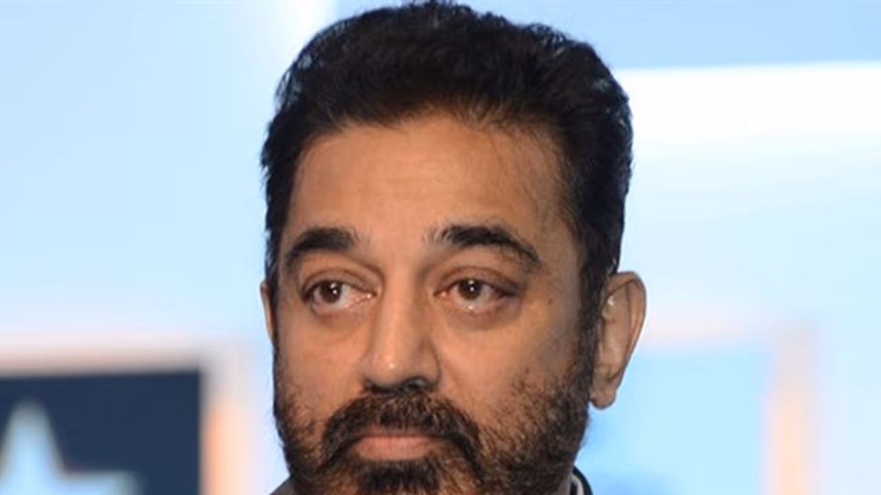LED screen falls at Kamal's party launch venue, none injured LED screen falls at Kamal's party launch venue, none injured