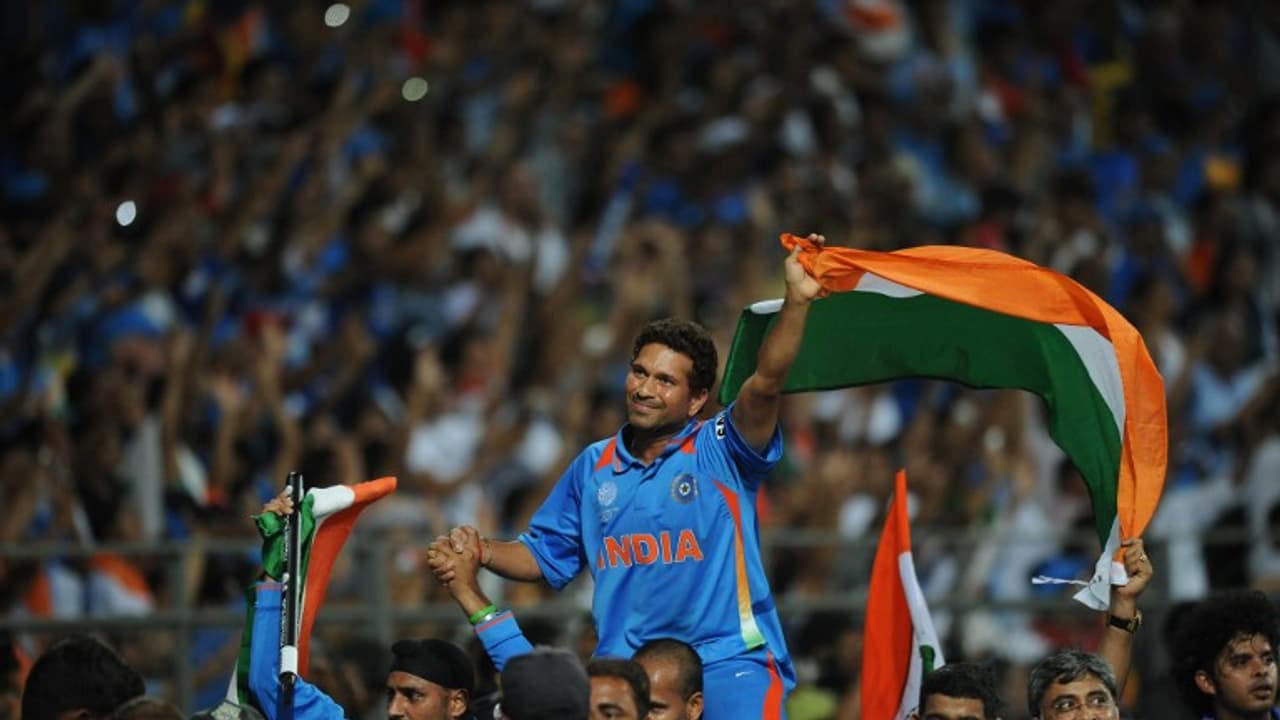 ಎರಡು ಹೊಸ ಚೆಂಡುಗಳ ಬಳಕೆ ಏಕದಿನ ಕ್ರಿಕೆಟ್’ಗೆ ಗಂಡಾಂತರ ಎರಡು ಹೊಸ ಚೆಂಡುಗಳ ಬಳಕೆ ಏಕದಿನ ಕ್ರಿಕೆಟ್’ಗೆ ಗಂಡಾಂತರ