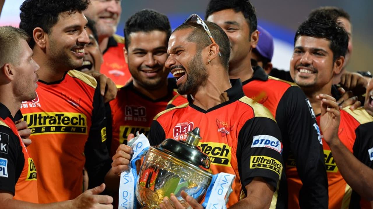 ആ പ്രസ്താവനയോട് ഞാന് യോജിക്കുന്നില്ല; വാര്ണര്ക്ക് മറുപടിയുമായി ശിഖര് ധവാന് ആ പ്രസ്താവനയോട് ഞാന് യോജിക്കുന്നില്ല; വാര്ണര്ക്ക് മറുപടിയുമായി ശിഖര് ധവാന്