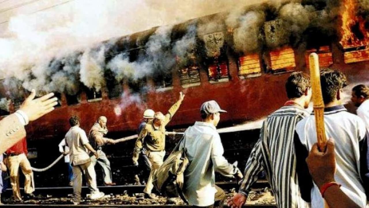 Godhra Train Burning Case: ಗೋಧ್ರಾ ರೈಲಿನ ಮೇಲೆ ಕಲ್ಲು ತೂರಿದ್ದ ವ್ಯಕ್ತಿಗೆ ಸುಪ್ರೀಂ ಕೋರ್ಟ್‌ನಿಂದ ಜಾಮೀನು!