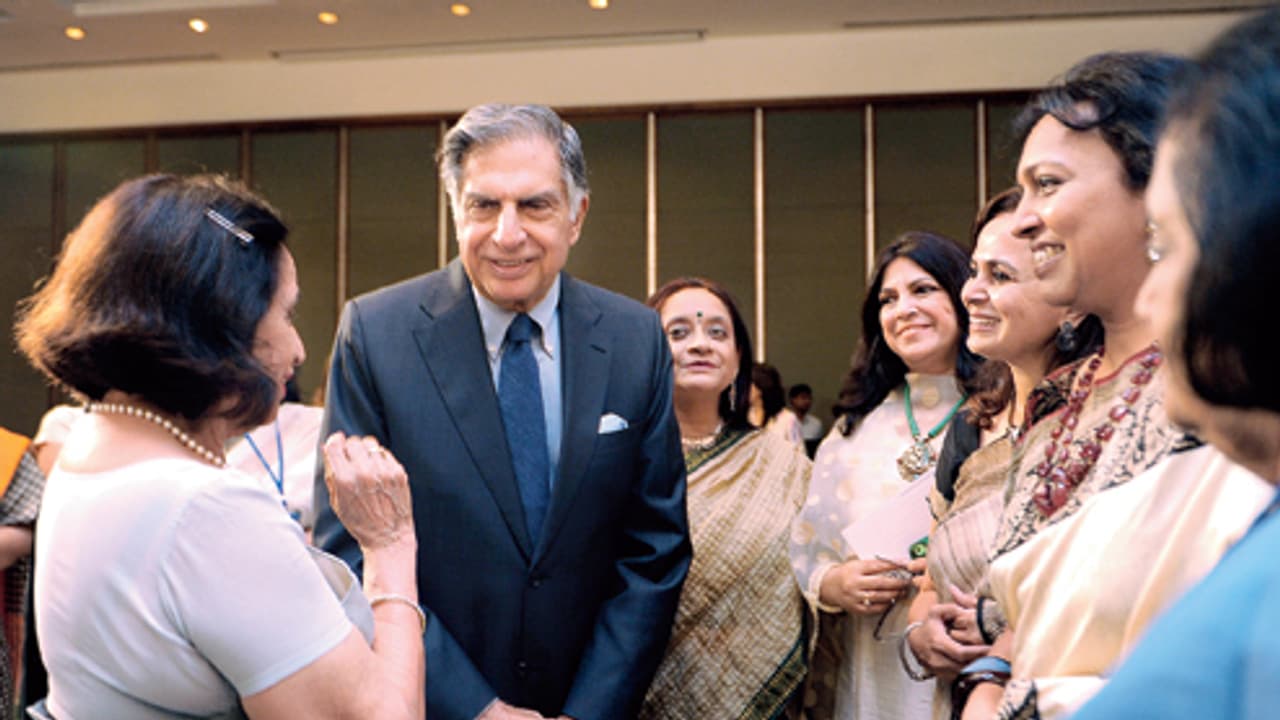 ಟಾಟಾ ಇಂಡಿಗೋ To ಮರ್ಸಡೀಸ್ ಬೆಂಝ್ ರತನ್ ಟಾಟಾ ಕಾರ್ ಕಲೆಕ್ಷನ್ ಹೇಗಿದೆ? ಟಾಟಾ ಇಂಡಿಗೋ To ಮರ್ಸಡೀಸ್ ಬೆಂಝ್ ರತನ್ ಟಾಟಾ ಕಾರ್ ಕಲೆಕ್ಷನ್ ಹೇಗಿದೆ?