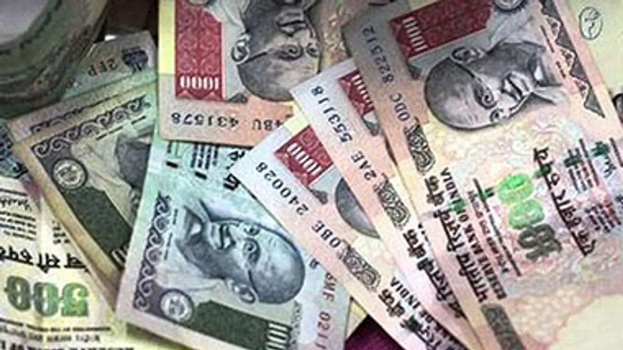 Delhi govt liquor vends helped circulate more than Rs 1 crore in invalid notes since demonetisation day