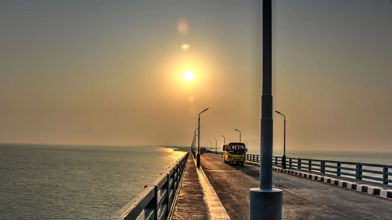 16 ದೇಶ, 59 ದಿನ ಡ್ರೈವಿಂಗ್; ತಾಯಿ ಭೇಟಿಗೆ ಲಂಡನ್‌ನಿಂದ ಮುಂಬೈಗೆ ಕಾರಿನಲ್ಲಿ ಬಂದ ಮಗ!