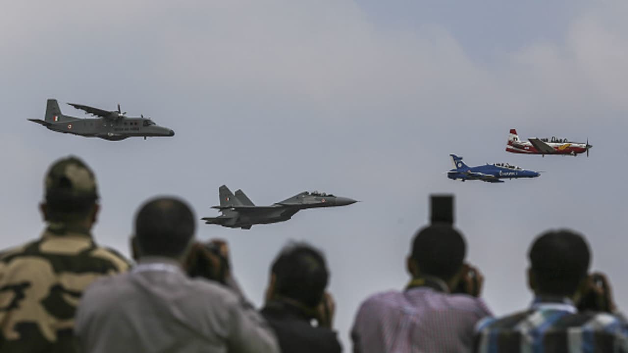 ಏರ್ ಶೋಗೆ ತೆರಳಿದ 50 ಮಂದಿ ಅಸ್ವಸ್ಥ