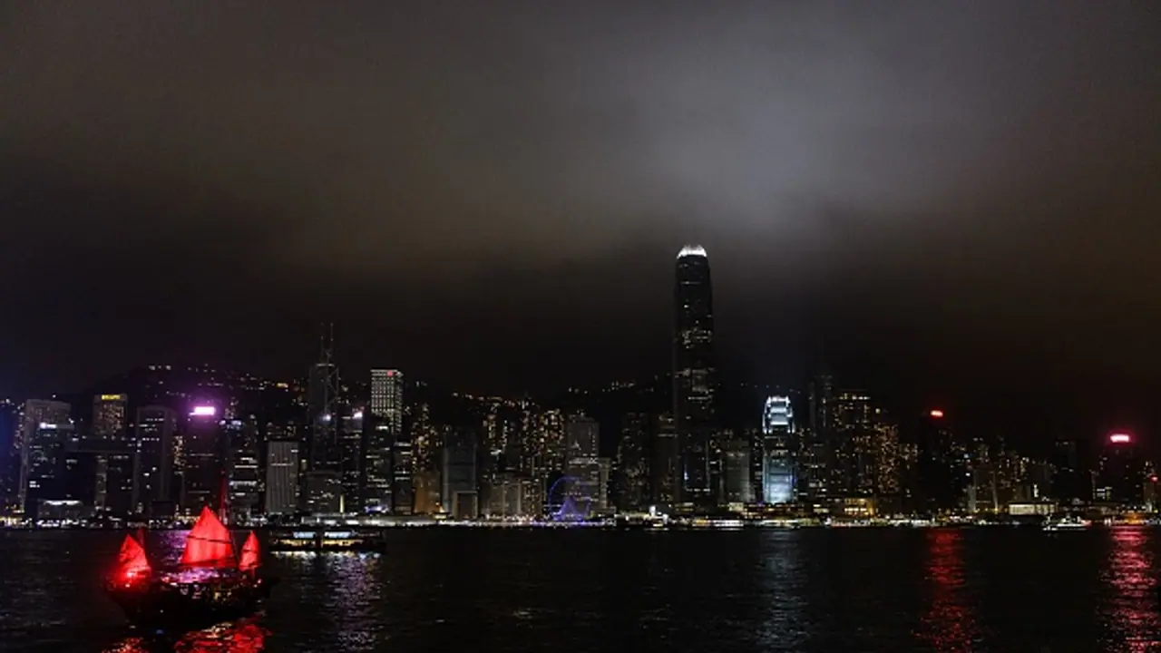 Earth Hour 2022: Here are 5 meaningful ways to spend it Earth Hour 2022: Here are 5 meaningful ways to spend it