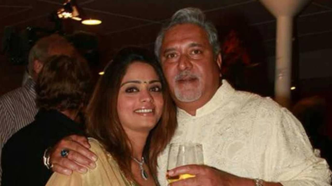 మరోసారి పెళ్లి చేసుకున్న విజయ్ మాల్యా మరోసారి పెళ్లి చేసుకున్న విజయ్ మాల్యా