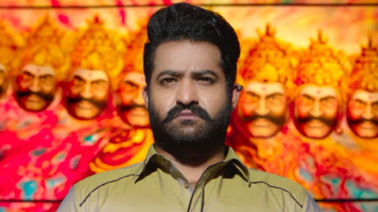 షాక్.. మరోసారి నెగెటివ్ క్యారెక్టర్ లో తారక్.?