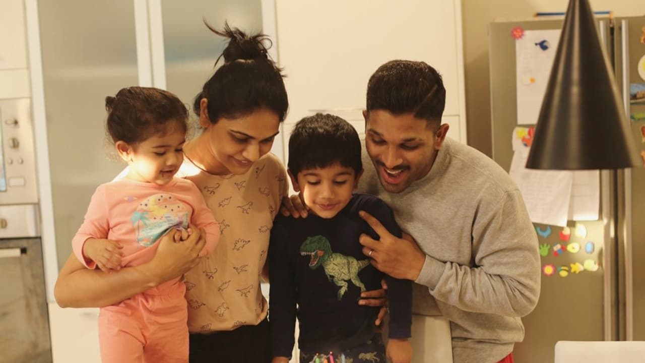 రంగస్థలం చూడాలంటే కండిషన్స్ అప్లై అంటున్న బన్నీ రంగస్థలం చూడాలంటే కండిషన్స్ అప్లై అంటున్న బన్నీ