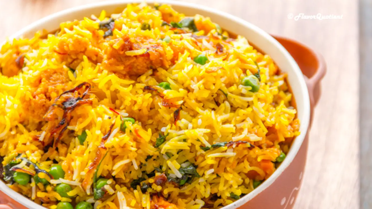 വെജിറ്റബിള്‍ ബിരിയാണിയില്‍ എല്ലിന്‍കഷ്ണം; റെസ്റ്റോറെന്‍റിനെതിരെ കേസ്