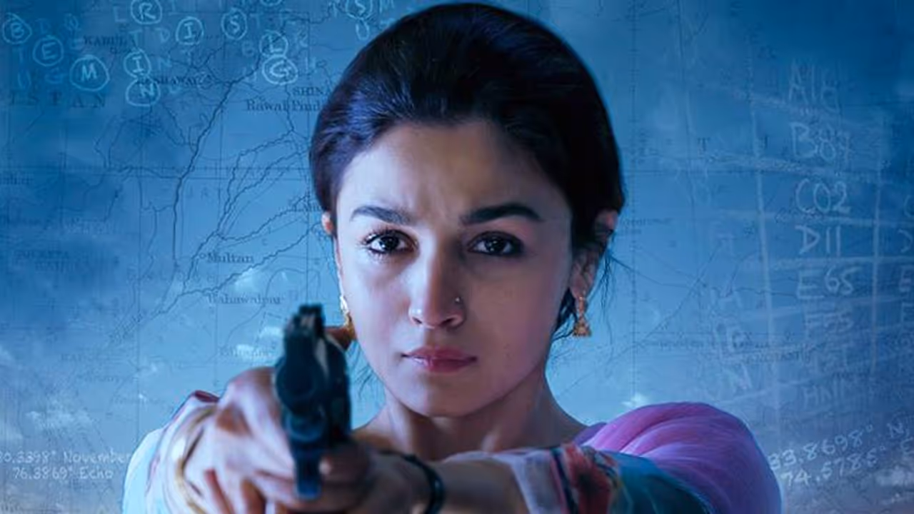 Raazi trailer: Alia Bhatt's performance will blow your mind, check 7 moments from the trailer Raazi trailer: Alia Bhatt's performance will blow your mind, check 7 moments from the trailer
