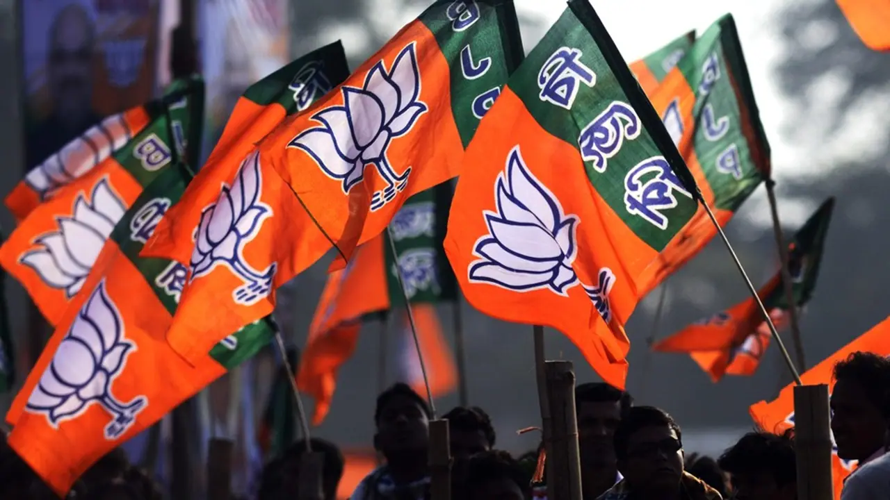 இந்து மக்களை பிரிக்கும் எந்த ஒரு தீய சக்தியின் நாக்கை வெட்டுவதற்கு அஞ்ச மாட்டோம்.. பாஜக மாவட்ட தலைவர் ஆவேசம்.!