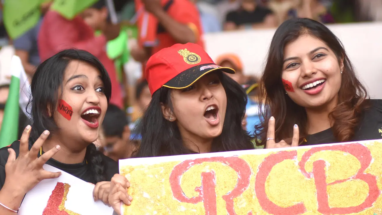 RCB Fans