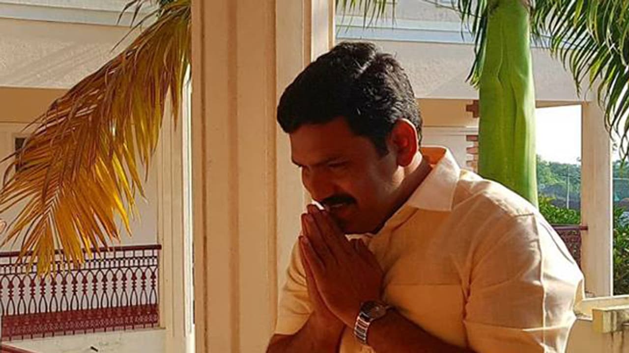 ಮಂಡ್ಯ ಕಣಕ್ಕೆ ಸಿಎಂ ಪುತ್ರ : ಕಮಲ ಅರಳಿಸಲು ಮಾಸ್ಟರ್ ಪ್ಲಾನ್ ಮಂಡ್ಯ ಕಣಕ್ಕೆ ಸಿಎಂ ಪುತ್ರ : ಕಮಲ ಅರಳಿಸಲು ಮಾಸ್ಟರ್ ಪ್ಲಾನ್