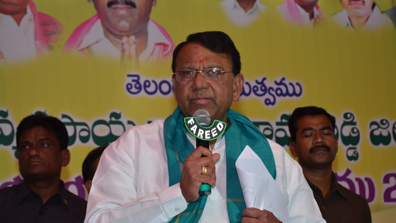 కొత్త రికార్డు కొట్టిన తెలంగాణ మంత్రి పోచారం కొత్త రికార్డు కొట్టిన తెలంగాణ మంత్రి పోచారం