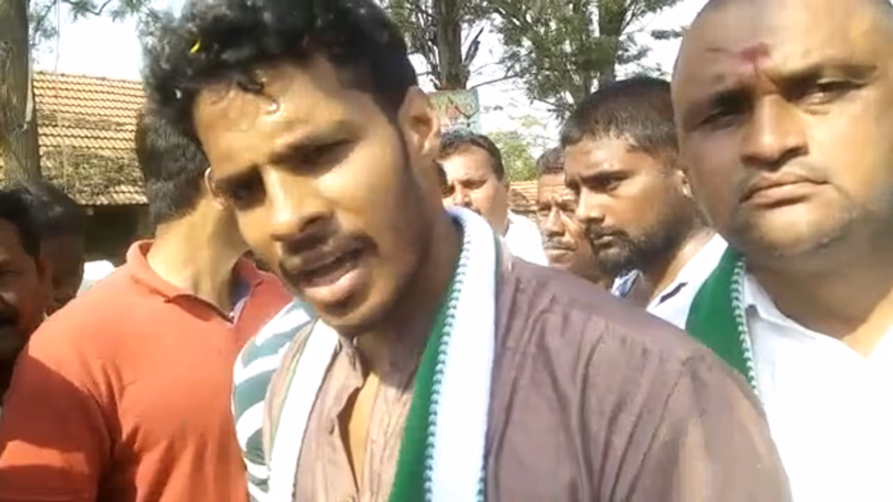 ಯೋಗೇಶ್ವರ್ ಮೇಲೇಕೆ FIR ದಾಖಲಿಸಿಲ್ಲ?: ನಿಖಿಲ್ ಕುಮಾರಸ್ವಾಮಿ ಯೋಗೇಶ್ವರ್ ಮೇಲೇಕೆ FIR ದಾಖಲಿಸಿಲ್ಲ?: ನಿಖಿಲ್ ಕುಮಾರಸ್ವಾಮಿ