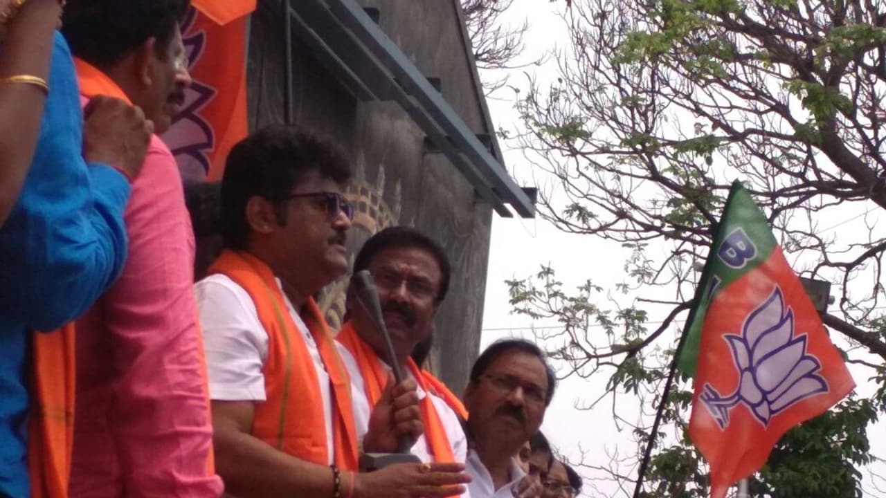 ಮೋದಿಗೆ ಇಡೀ ವಿಶ್ವವೇ ರೆಡ್ ಕಾರ್ಪೆಟ್ ಹಾಕಿ ಸ್ವಾಗತ ಮಾಡುತ್ತೆ: ಜಗ್ಗೇಶ್ ಮೋದಿಗೆ ಇಡೀ ವಿಶ್ವವೇ ರೆಡ್ ಕಾರ್ಪೆಟ್ ಹಾಕಿ ಸ್ವಾಗತ ಮಾಡುತ್ತೆ: ಜಗ್ಗೇಶ್