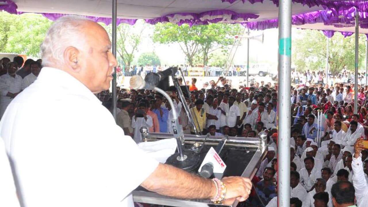 ಬಿಜೆಪಿಯಿಂದ ಕಾಂಗ್ರೆಸ್ ಜೆಡಿಎಸ್ ಶಾಸಕರ ಹೈಜಾಕ್ ಬಿಜೆಪಿಯಿಂದ ಕಾಂಗ್ರೆಸ್ ಜೆಡಿಎಸ್ ಶಾಸಕರ ಹೈಜಾಕ್