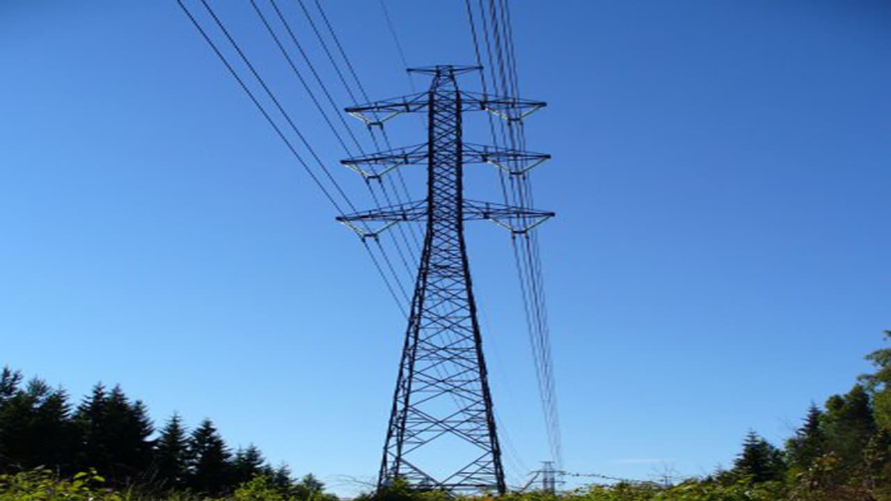 ಮಹತ್ತರ ಸಾಧನೆ : ಭಾರತದ ಎಲ್ಲಾ ಹಳ್ಳಿಗಳಿಗೂ ವಿದ್ಯುತ್ ಸಂಪರ್ಕ ಮಹತ್ತರ ಸಾಧನೆ : ಭಾರತದ ಎಲ್ಲಾ ಹಳ್ಳಿಗಳಿಗೂ ವಿದ್ಯುತ್ ಸಂಪರ್ಕ