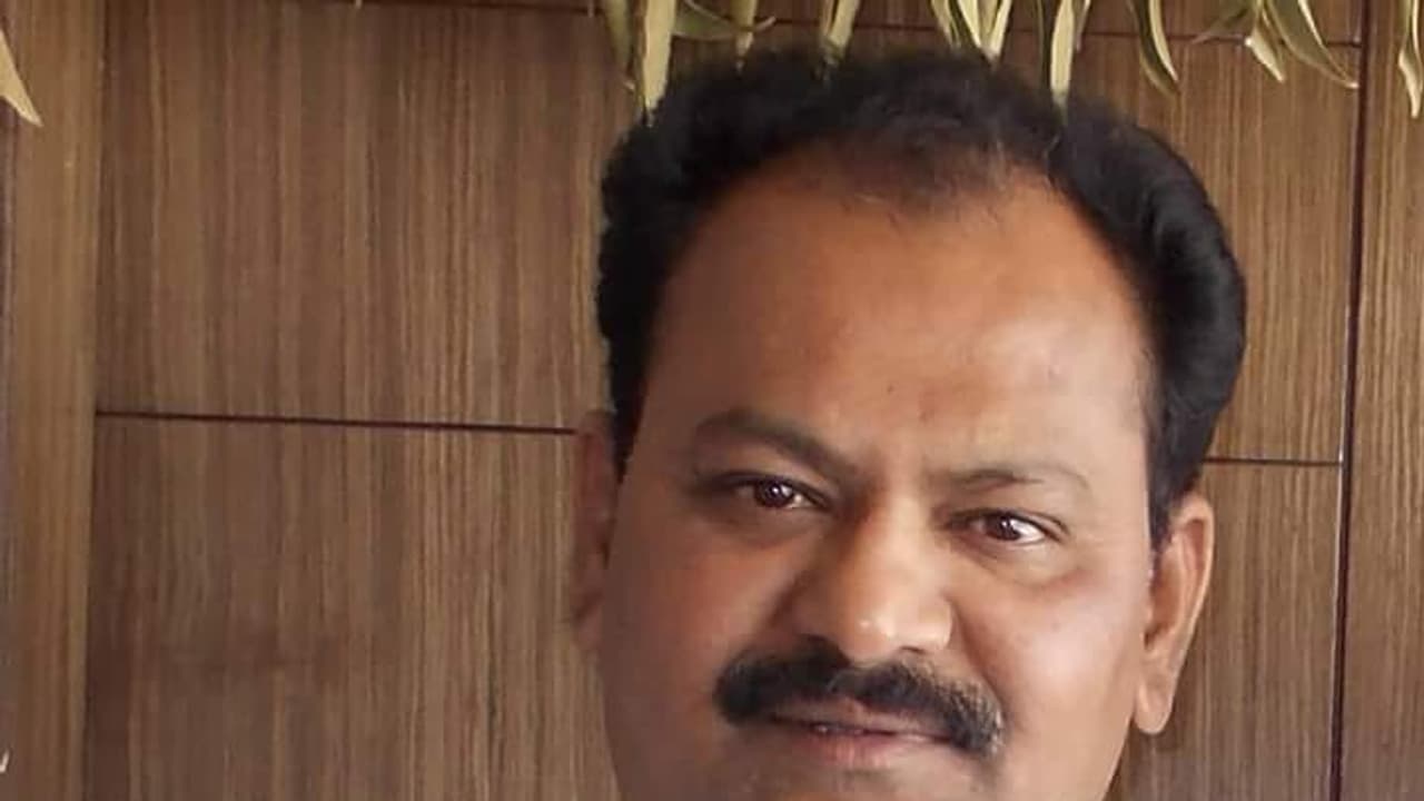 ప్రముఖ కవి అయిల సైదాచారి ఆరోగ్యం విషమం ప్రముఖ కవి అయిల సైదాచారి ఆరోగ్యం విషమం