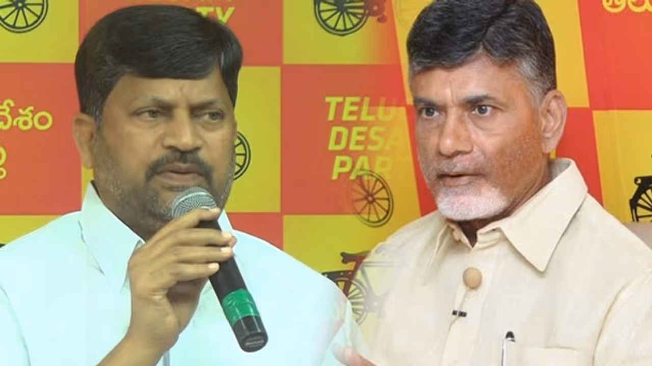 హైదరాబాద్ కు చంద్రబాబు: మరికాసేపట్లో టీడీపీ నేతలతో సమావేశం హైదరాబాద్ కు చంద్రబాబు: మరికాసేపట్లో టీడీపీ నేతలతో సమావేశం
