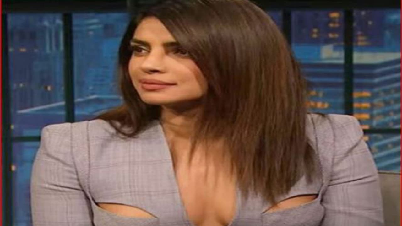 ಪ್ರಿಯಾಂಕಾ ಹೊಸ ಲುಕ್ ನೋಡಿ ಶಾಕಾದ ಅಭಿಮಾನಿಗಳು ಪ್ರಿಯಾಂಕಾ ಹೊಸ ಲುಕ್ ನೋಡಿ ಶಾಕಾದ ಅಭಿಮಾನಿಗಳು