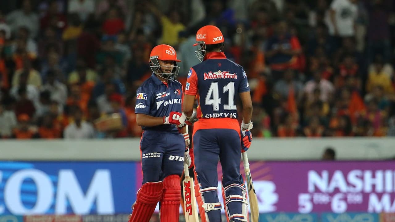 ಟಾಸ್ ಗೆದ್ದ ಡೆವಿಲ್ಸ್ ಬ್ಯಾಟಿಂಗ್ ಆಯ್ಕೆ; ಉಭಯ ತಂಡಗಳಲ್ಲಿ ಒಂದೊಂದು ಬದಲಾವಣೆ