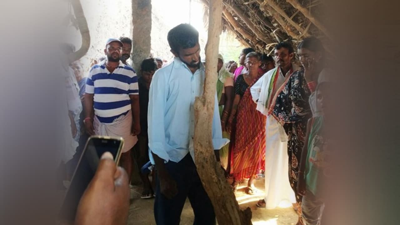 మరో తెలంగాణ నిరుద్యోగి ఆత్మహత్య మరో తెలంగాణ నిరుద్యోగి ఆత్మహత్య