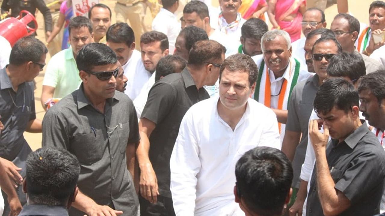 ಡೆಲ್ಲಿಗೆ ಬರಬೇಡಿ: ಡಿಕೆಶಿ ಸಿದ್ದರಾಮಯ್ಯಗೆ ಹೈಕಮಾಂಡ್ ಖಡಕ್ ಎಚ್ಚರಿಕೆ ಡೆಲ್ಲಿಗೆ ಬರಬೇಡಿ: ಡಿಕೆಶಿ ಸಿದ್ದರಾಮಯ್ಯಗೆ ಹೈಕಮಾಂಡ್ ಖಡಕ್ ಎಚ್ಚರಿಕೆ