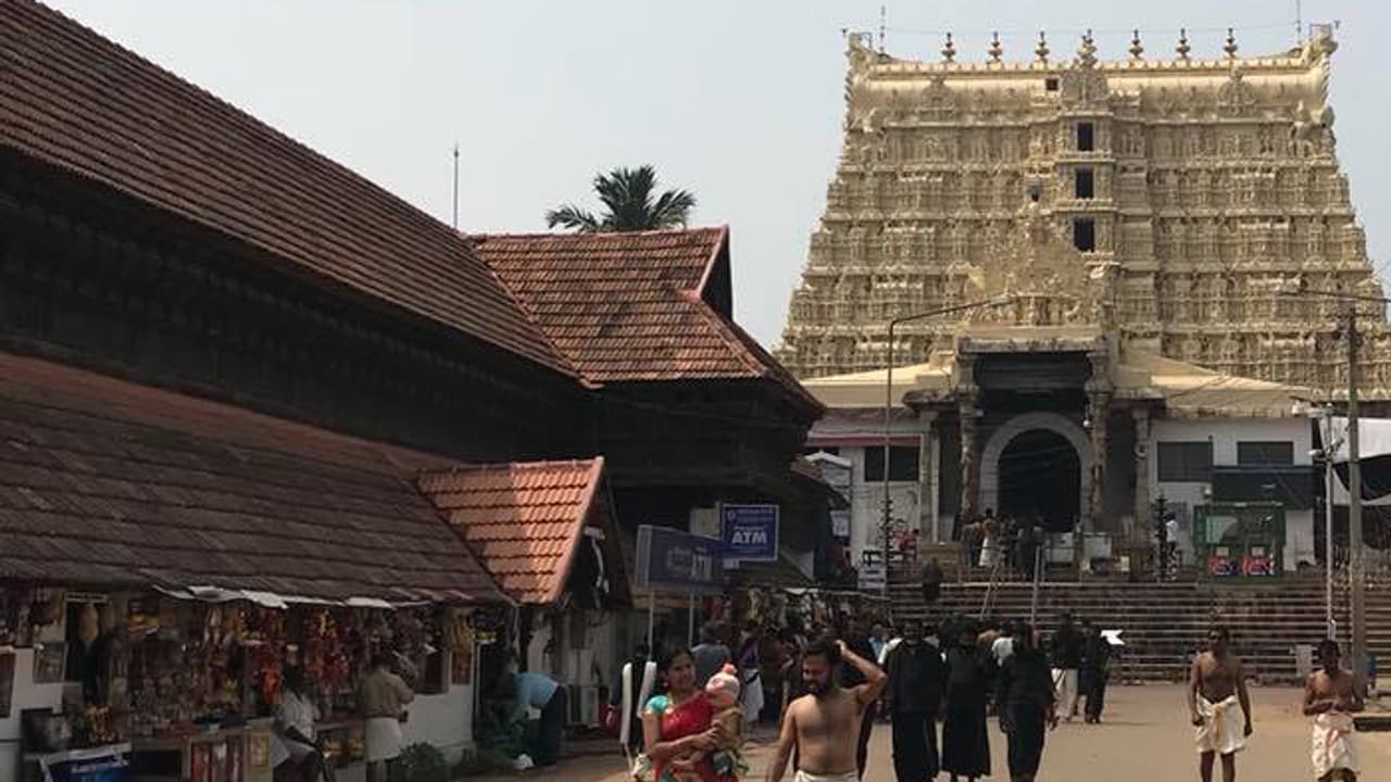 Anantha Padmanabha Temple : ಕೇರಳ ಅನಂತ ಪದ್ಮನಾಭನಿಗೆ ದಕ್ಷಿಣ ಕನ್ನಡ ವ್ಯಕ್ತಿ ಪ್ರಧಾನ ಅರ್ಚಕ Anantha Padmanabha Temple : ಕೇರಳ ಅನಂತ ಪದ್ಮನಾಭನಿಗೆ ದಕ್ಷಿಣ ಕನ್ನಡ ವ್ಯಕ್ತಿ ಪ್ರಧಾನ ಅರ್ಚಕ