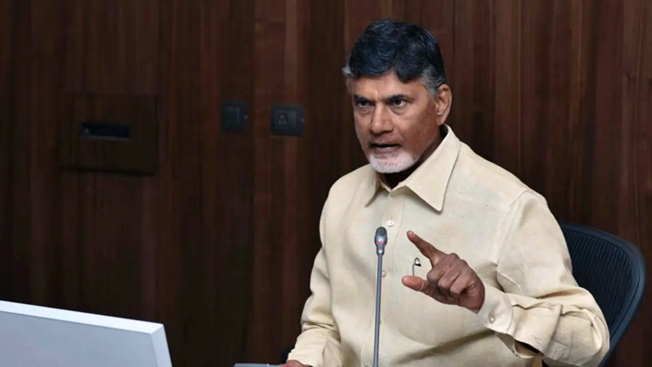 Chandrababu Naidu hits out at Jagan, Sharmila for questioning Andhra Pradesh Police