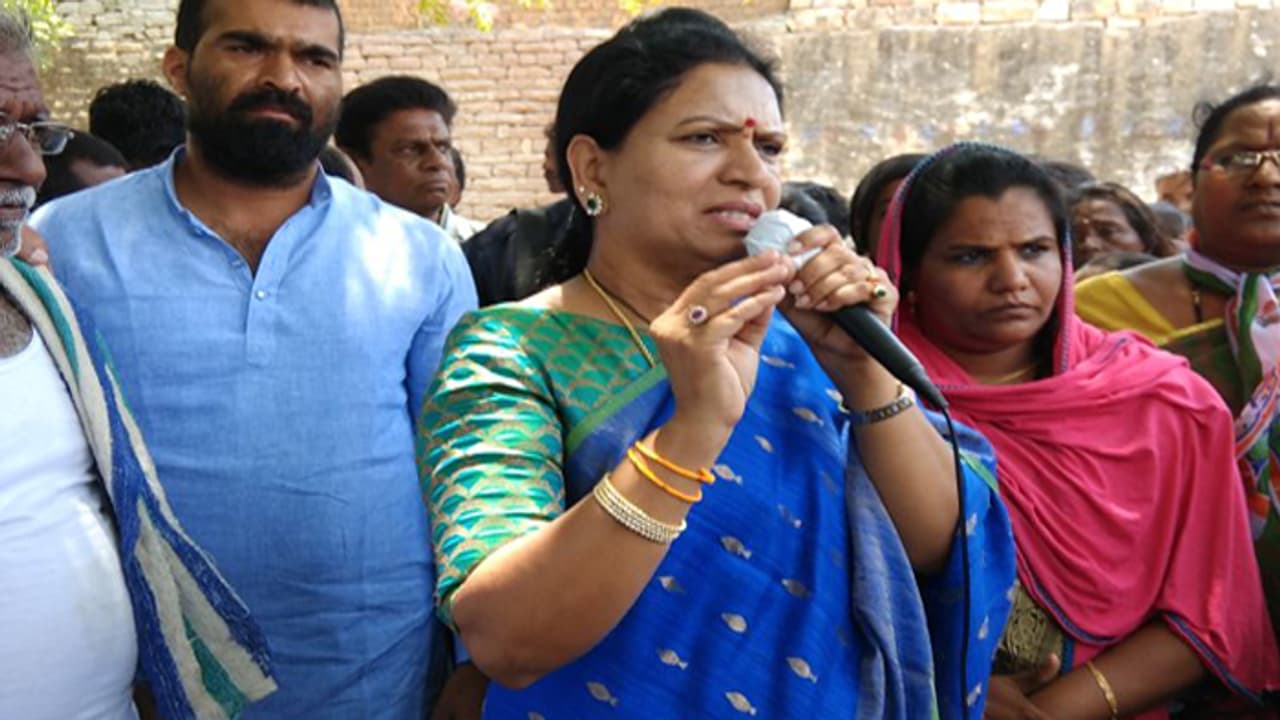 కేసీఆర్ కొంపముంచేందుకే ముందస్తు ఎన్నికలు: డీకే అరుణ