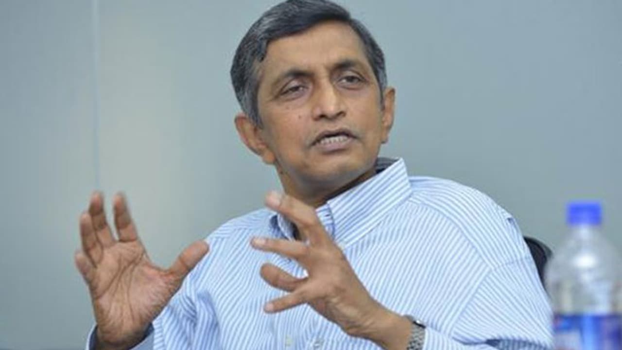 పవన్ కి మద్దతుగా నిలిచిన జయప్రకాశ్ నారాయణ.. మాజీ జేడీకి కౌంటర్