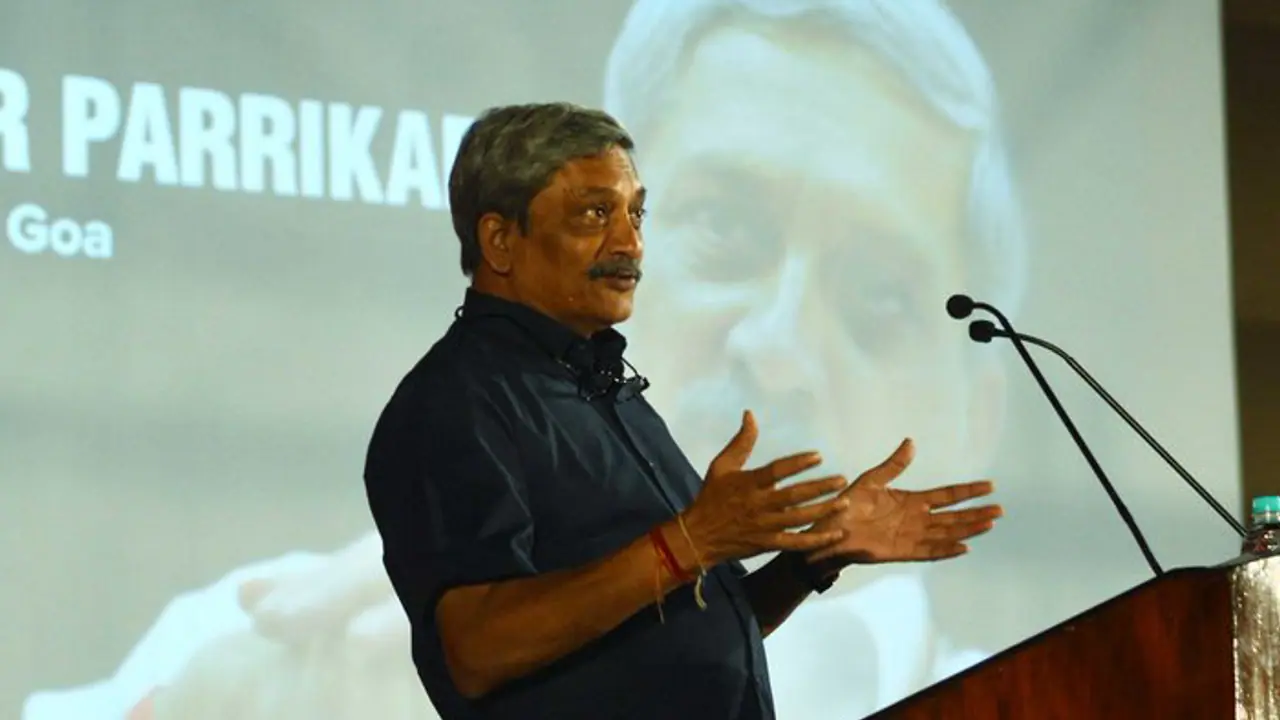 Goa Chief Minister Parrikar calls emergency meeting at AIIMS