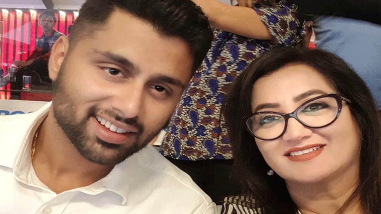 ಅಂಬರೀಶ್ ಪುತ್ರ ಅಭಿಷೇಕ್ ಮೊದಲ ಚಿತ್ರಕ್ಕೆ ನಾಯಕಿ ಯಾರು..? ಅಂಬರೀಶ್ ಪುತ್ರ ಅಭಿಷೇಕ್ ಮೊದಲ ಚಿತ್ರಕ್ಕೆ ನಾಯಕಿ ಯಾರು..?