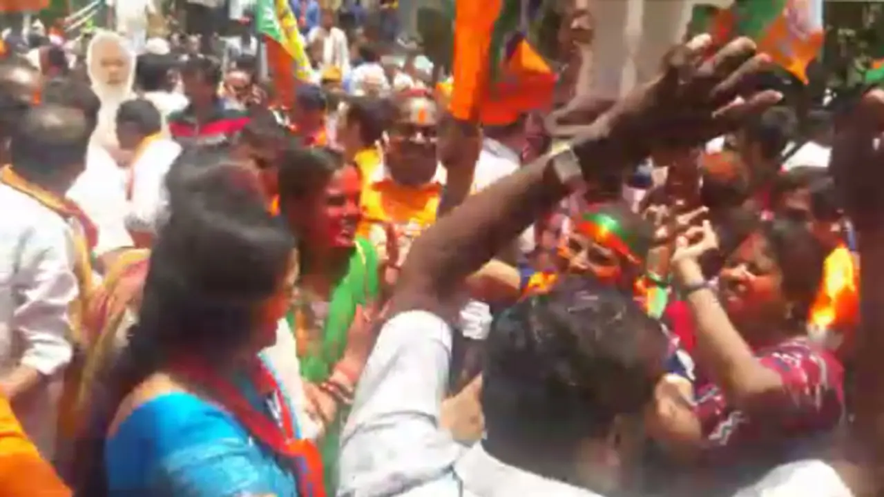 ಹಾವೇರಿ : 6/4 ಕ್ಷೇತ್ರ ಕಮಲದ ಪಾಲು, ಒಂದು ಕ್ಷೇತ್ರದಲ್ಲಿ ಕೈ ಹಿಡಿದ ಜನತೆ ಹಾವೇರಿ : 6/4 ಕ್ಷೇತ್ರ ಕಮಲದ ಪಾಲು, ಒಂದು ಕ್ಷೇತ್ರದಲ್ಲಿ ಕೈ ಹಿಡಿದ ಜನತೆ