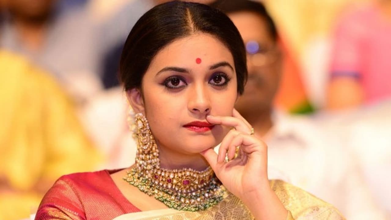 రాజమౌళి ఛాన్స్ ఇచ్చాడా?