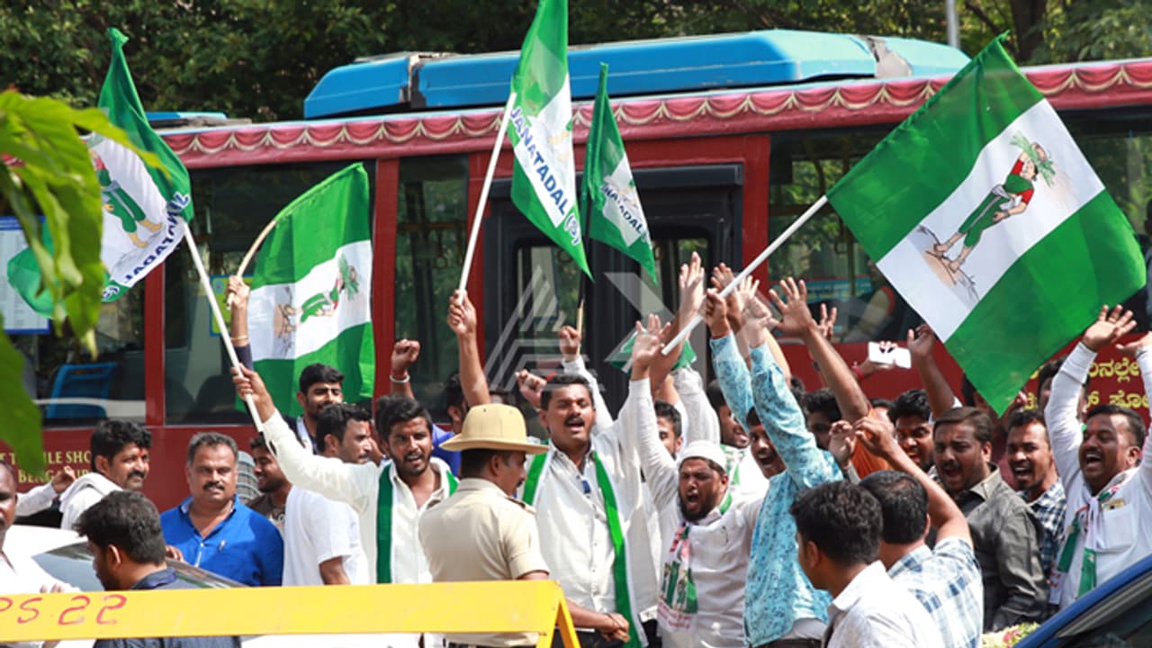 ಬದಲಾಗಲಿವೆ ಜೆಡಿಎಸ್ ಹುದ್ದೆಗಳು : ರಚನೆಯಾಗಲಿದೆ ಹೊಸ ಟೀಂ