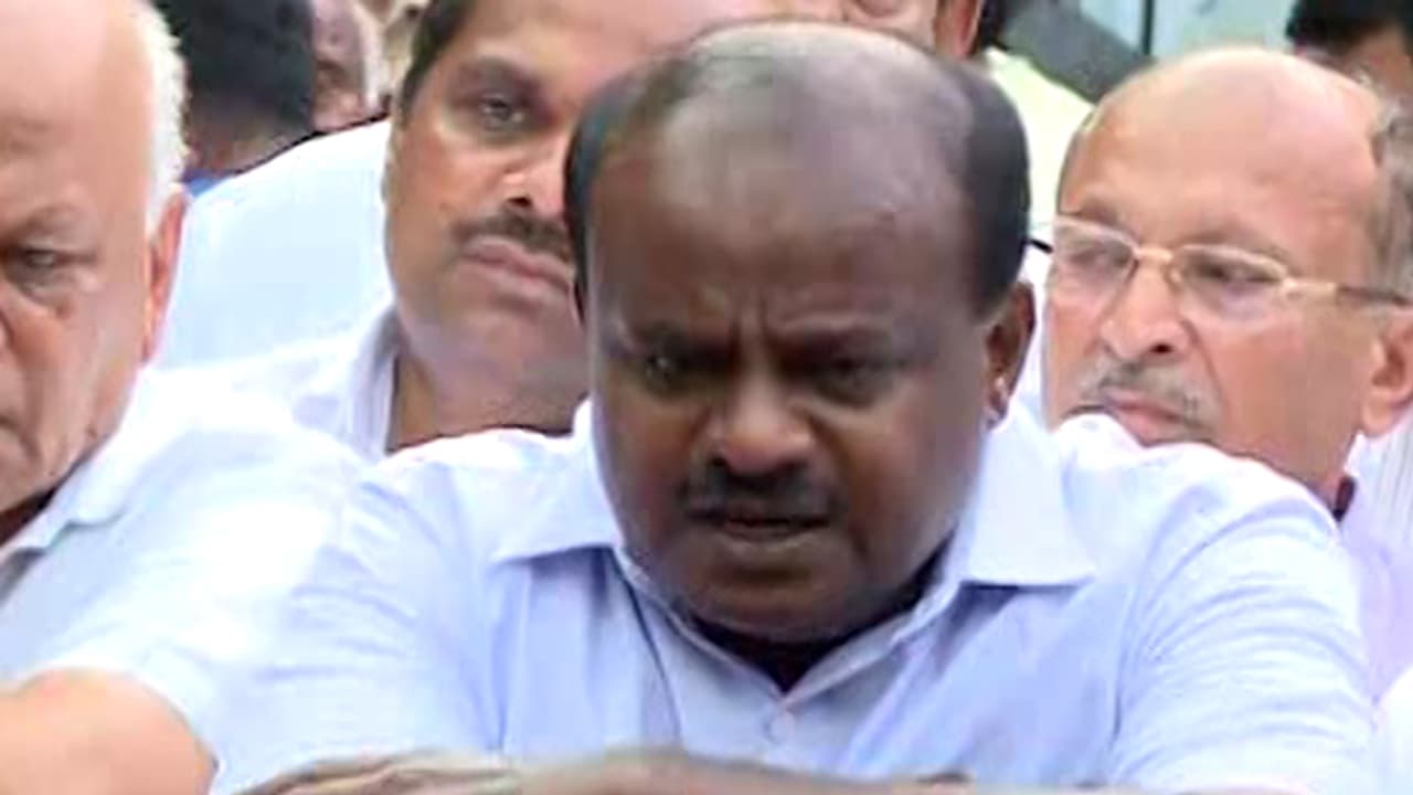 ಪ್ರತಿಭಟನೆ ಬೇಡ: ಕಾರ್ಯಕರ್ತರಿಗೆ ಸಿಎಂ ಮನವಿ!