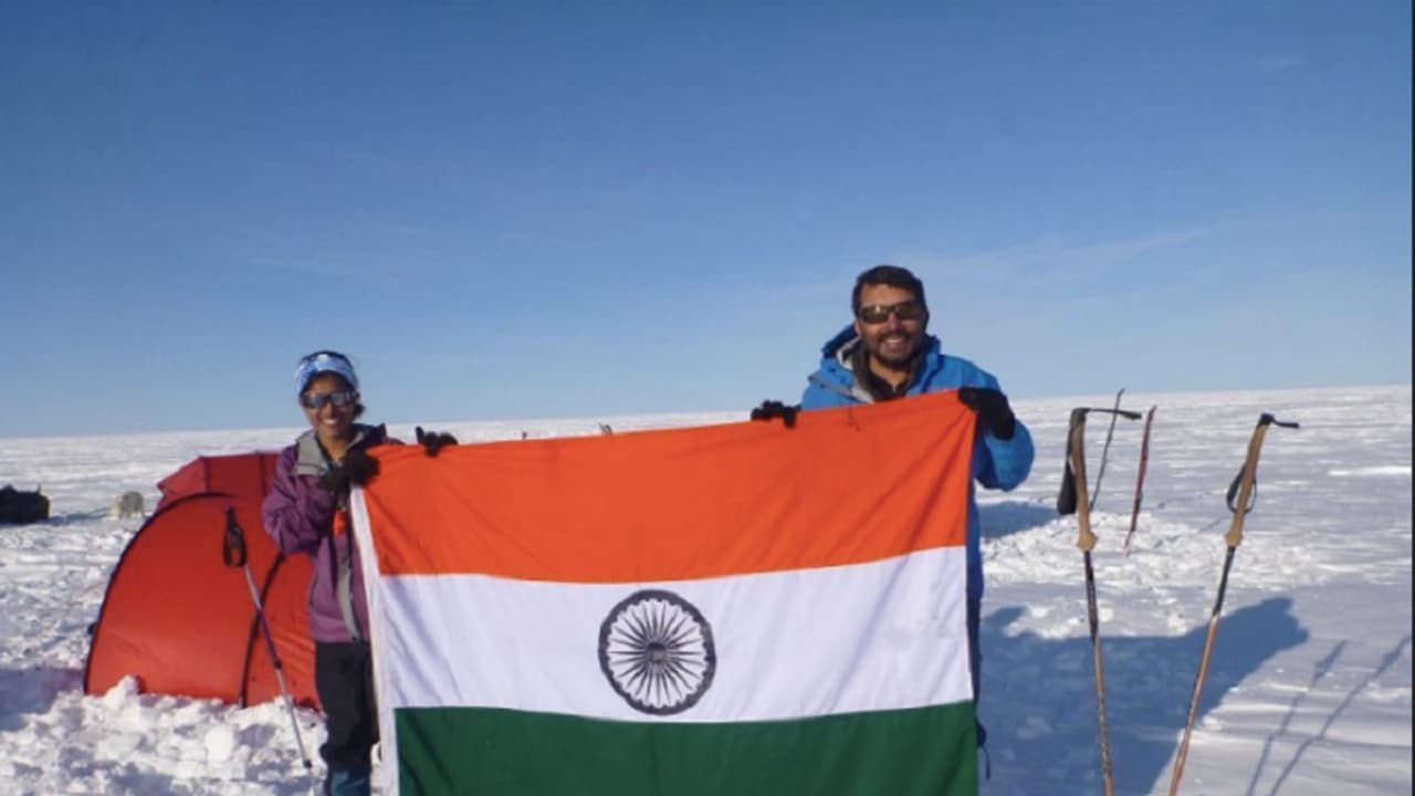 ಎವರೆಸ್ಟ್ ಏರಿದ ಭಾರತದ ಮೊದಲ ತಂದೆ ಮಗಳು ಎವರೆಸ್ಟ್ ಏರಿದ ಭಾರತದ ಮೊದಲ ತಂದೆ ಮಗಳು
