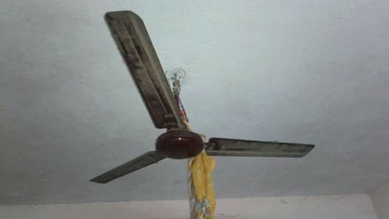 భర్త మృతి: కొడుకును చంపి ఆత్మాహత్యాయత్నం చేసిన వివాహిత భర్త మృతి: కొడుకును చంపి ఆత్మాహత్యాయత్నం చేసిన వివాహిత